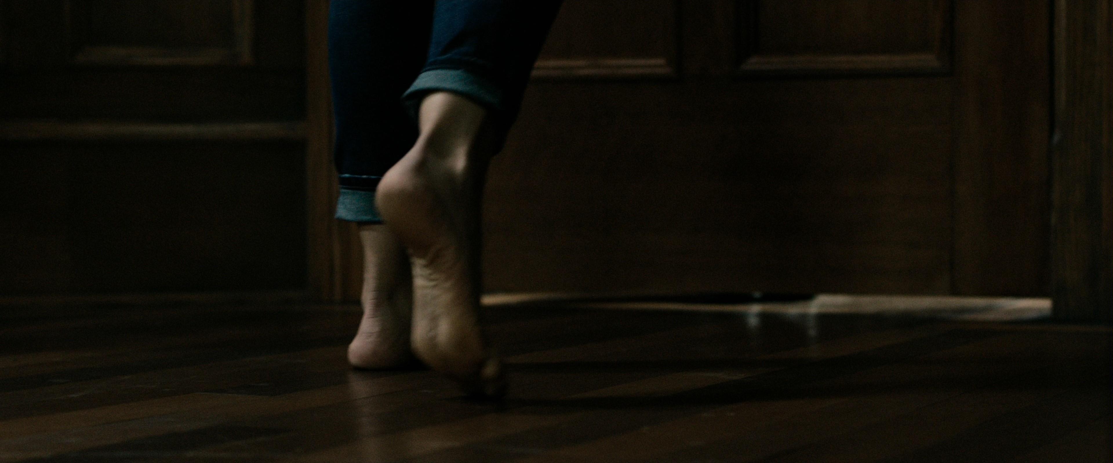 Lauren Cohan feet FeetDatabase