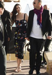 Liv Tyler feet photo thumbnail