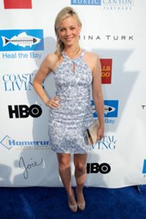Amy Smart feet photo thumbnail