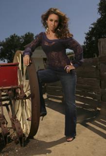 Lacey Chabert feet photo thumbnail