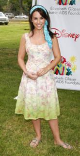 Lacey Chabert feet photo thumbnail