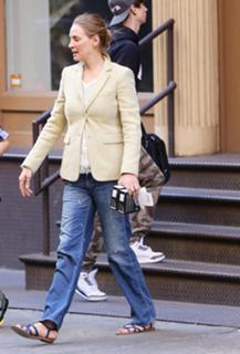 Uma Thurman feet photo thumbnail