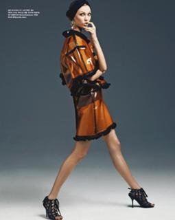 Karlie Kloss feet photo thumbnail