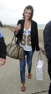 Imogen Thomas feet photo thumbnail