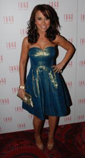 Lacey Chabert feet photo thumbnail