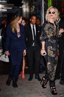Rita Ora feet photo thumbnail