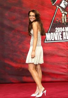 Lindsay Lohan feet photo thumbnail
