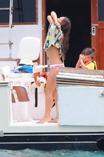 Myleene Klass feet photo thumbnail