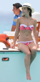 Myleene Klass feet photo thumbnail