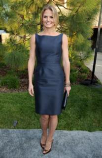 Jennifer Morrison feet photo thumbnail