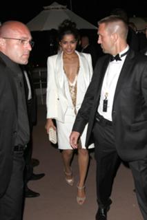 Freida Pinto feet photo thumbnail