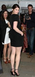 Gemma Arterton feet photo thumbnail