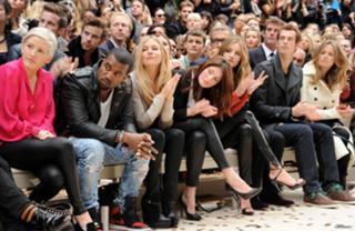 Rosie Huntington-Whiteley feet photo thumbnail