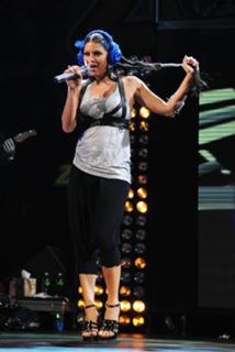 Fergie feet photo thumbnail