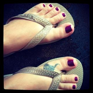 Melissa Joan Hart feet photo thumbnail