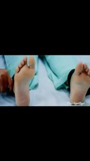 Bipasha Basu feet photo thumbnail
