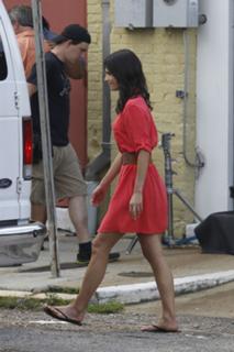 Jordana Brewster feet photo thumbnail