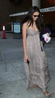 Nina Dobrev feet photo thumbnail