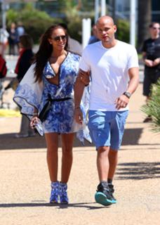 Mel B feet photo thumbnail