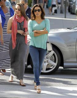 Eva Longoria feet photo thumbnail