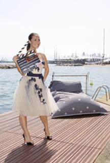 Myleene Klass feet photo thumbnail