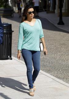 Eva Longoria feet photo thumbnail
