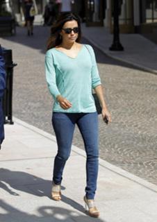 Eva Longoria feet photo thumbnail