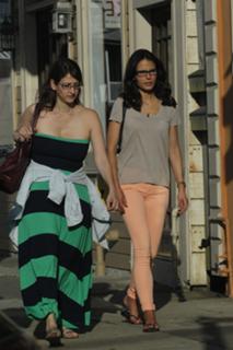 Jordana Brewster feet photo thumbnail