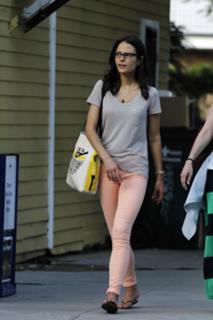 Jordana Brewster feet photo thumbnail