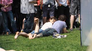 Katie Holmes feet photo thumbnail