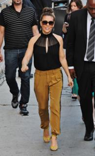 Alyssa Milano feet photo thumbnail