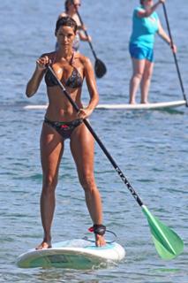 Nicole Murphy feet photo thumbnail