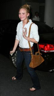 Brittany Snow feet photo thumbnail