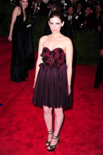 Kate Mara feet photo thumbnail