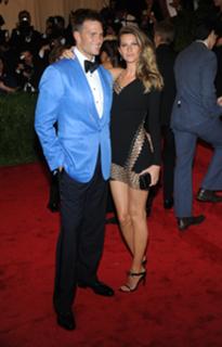 Gisele Bündchen feet photo thumbnail