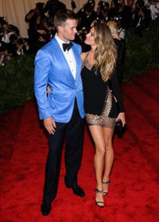 Gisele Bündchen feet photo thumbnail