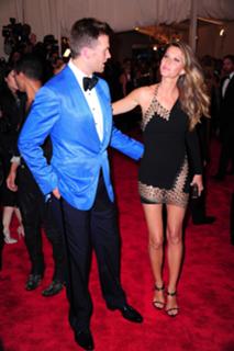 Gisele Bündchen feet photo thumbnail