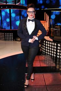 Ewa Farna feet photo thumbnail