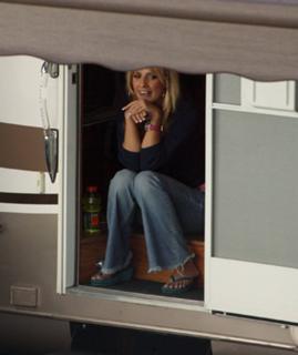 Sarah Michelle Gellar feet photo thumbnail