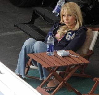 Sarah Michelle Gellar feet photo thumbnail