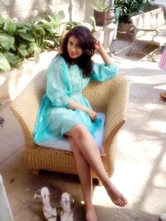 Parineeti Chopra feet photo thumbnail