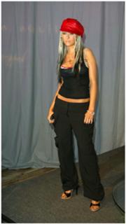 Christina Aguilera feet photo thumbnail