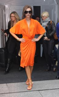 Victoria Beckham feet photo thumbnail