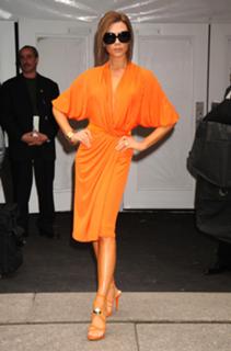 Victoria Beckham feet photo thumbnail