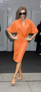 Victoria Beckham feet photo thumbnail