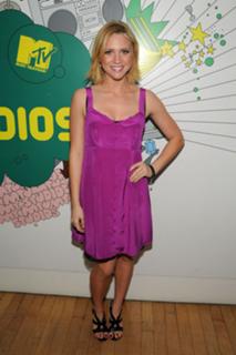 Brittany Snow feet photo thumbnail