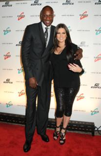 Khloé Kardashian feet photo thumbnail