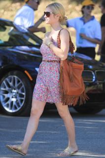 Brittany Snow feet photo thumbnail