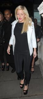 Ellie Goulding feet photo thumbnail