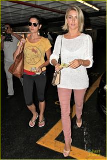 Ashley Greene feet photo thumbnail